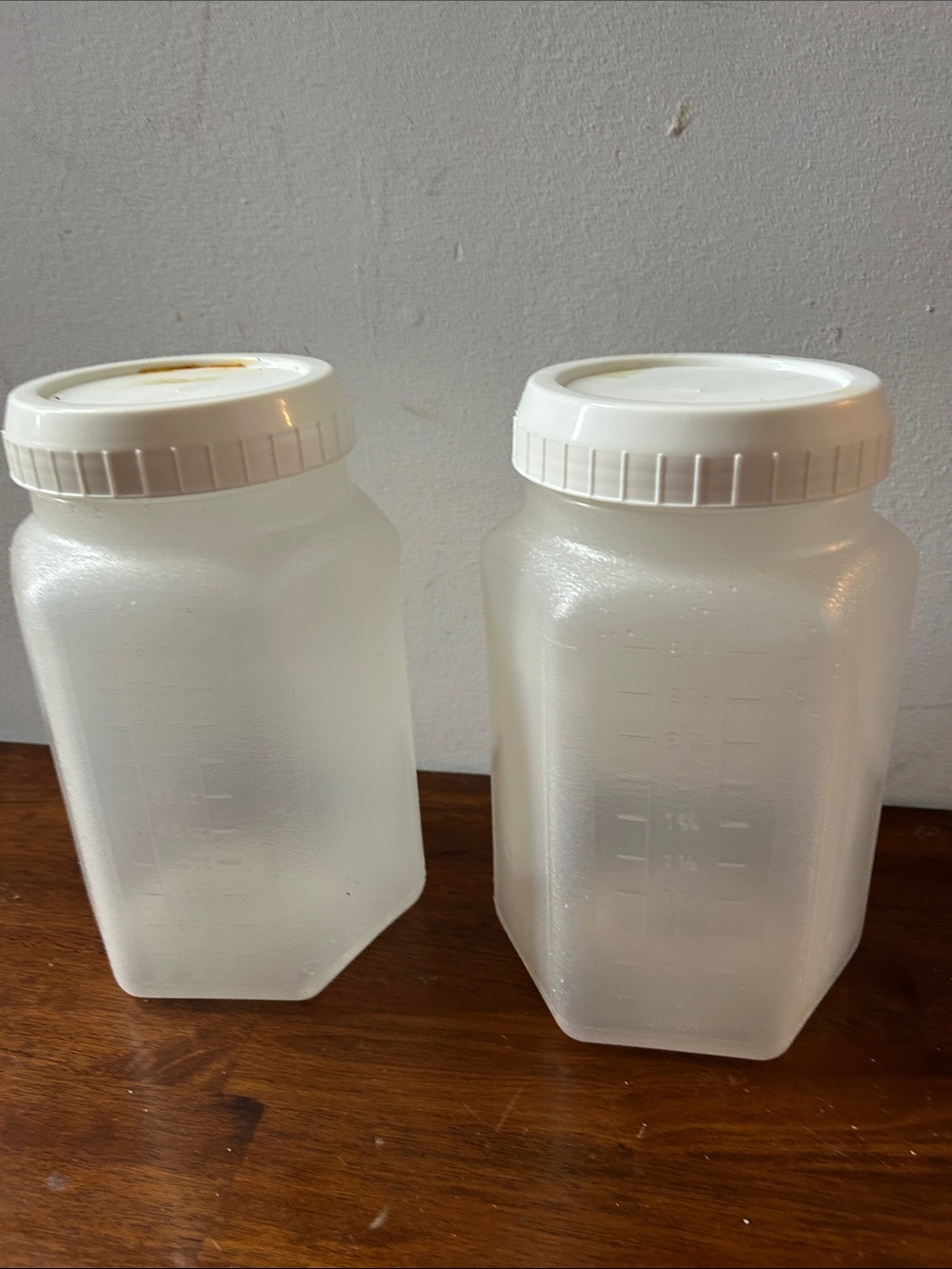 Set of 2 White Plastic Storage 3 cups Jars with Screw Lids